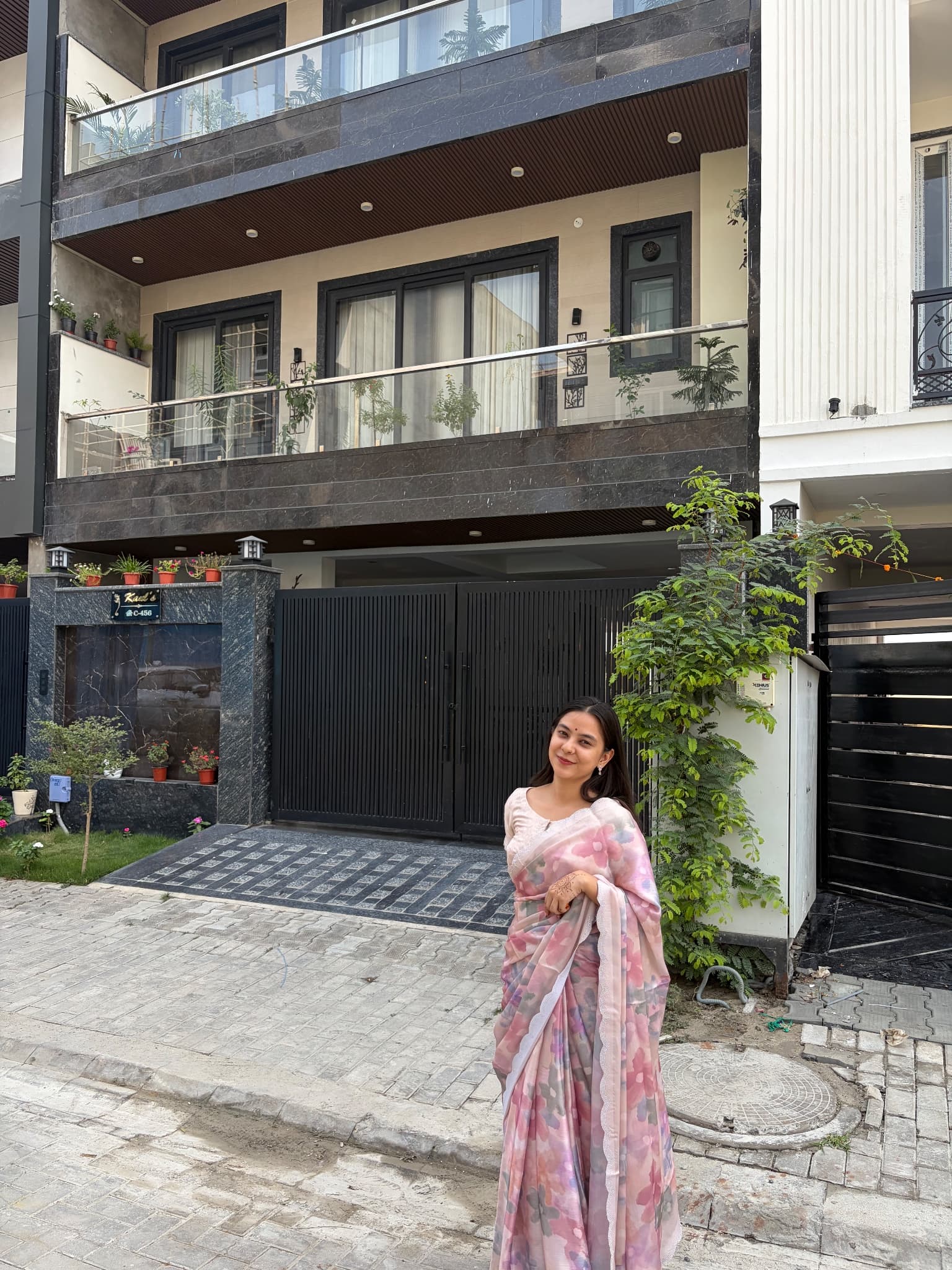 Aayushi shah — photo 1