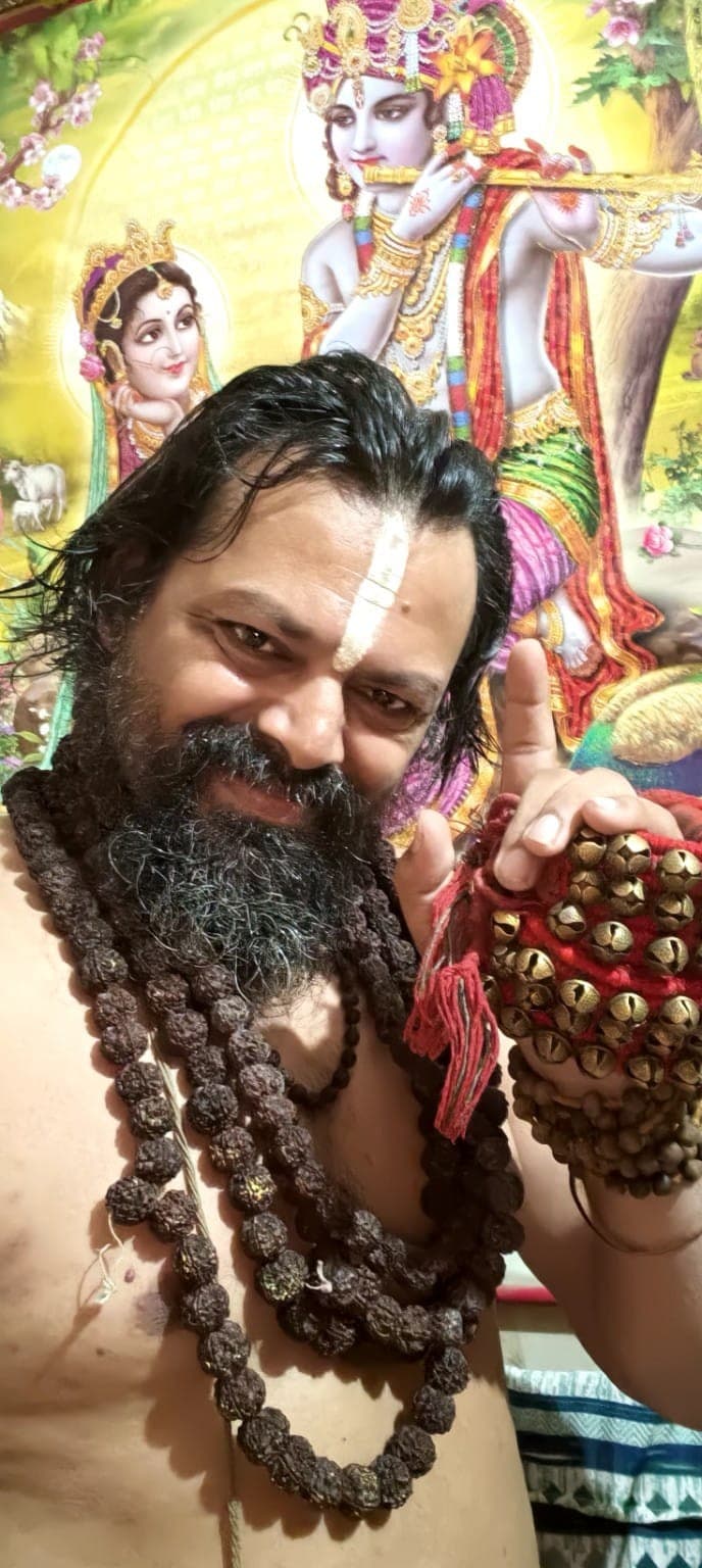 Badri vishal pandey — photo 1