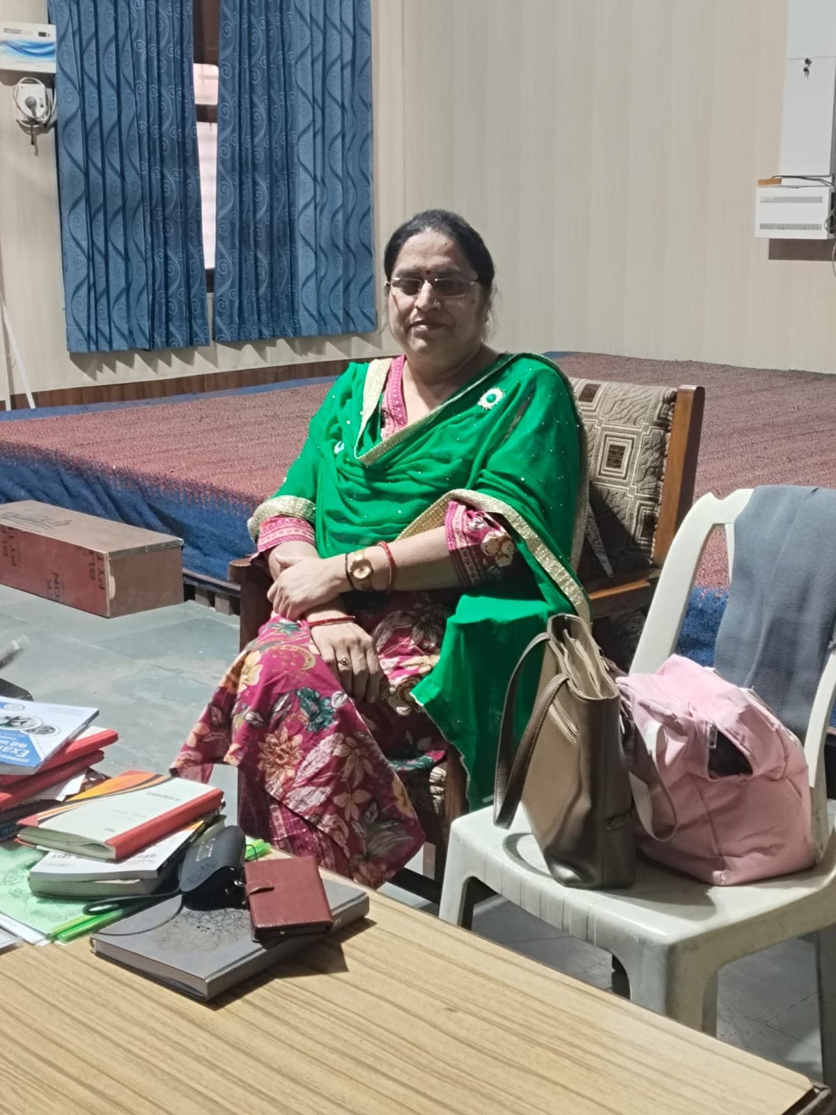 Astro dr Chitra devgon — photo 6