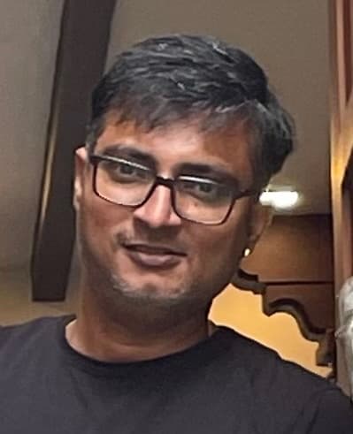 Veenu S